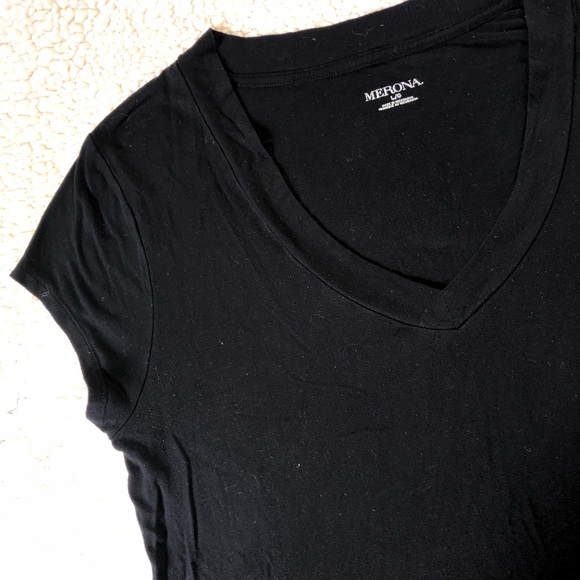 Short Sleeve Top - Picture 2 of 3